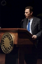 Image of Presidential historian Michael Beschloss speaking at the Libraries’ Price of Freedom Event
